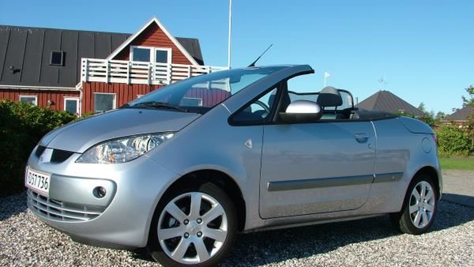 Mitsubishi colt 1 Mitsubishi colt 1